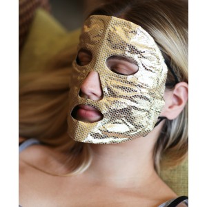 Sensory Retreats Divine Glow Self-Heating Face Mask